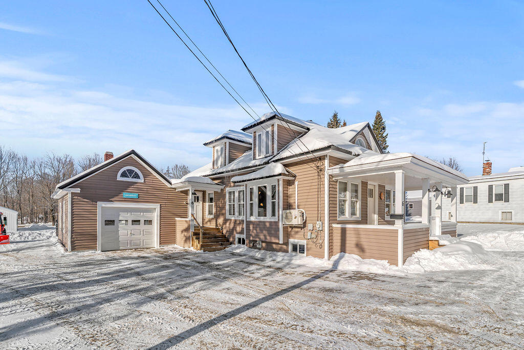 6 Harrison Avenue Dover-foxcroft ME 04426