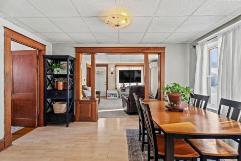 6 Harrison Avenue Dover-foxcroft ME 04426