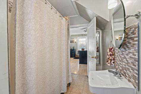 6 Harrison Avenue Dover-foxcroft ME 04426