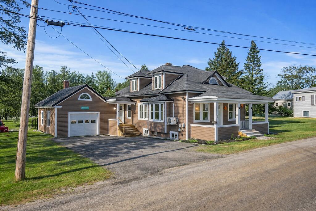 6 Harrison Avenue Dover-foxcroft ME 04426