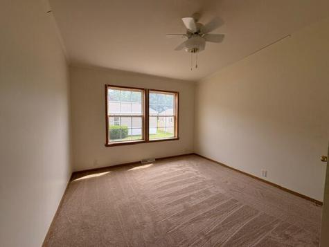 18 Heather Lane Alfred ME 04002