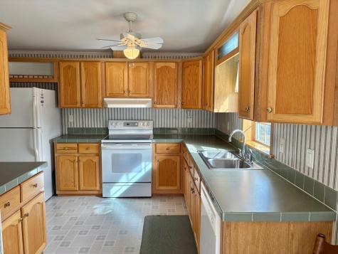 18 Heather Lane Alfred ME 04002