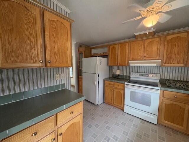 18 Heather Lane Alfred ME 04002