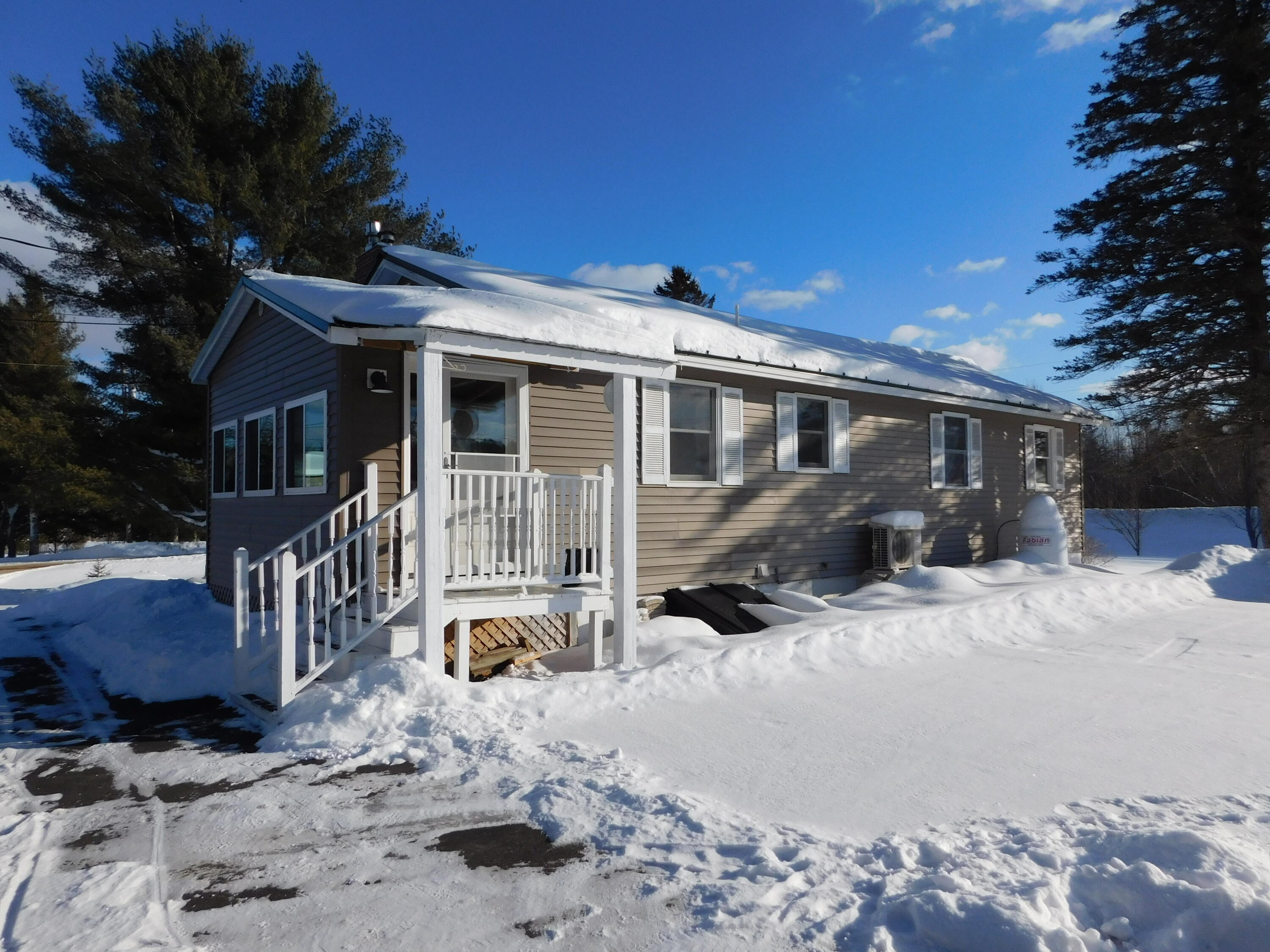 8 Black Stream Drive Levant ME 04456