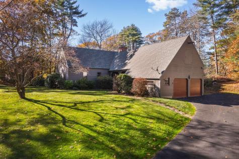8 Scott Avenue York ME 03909