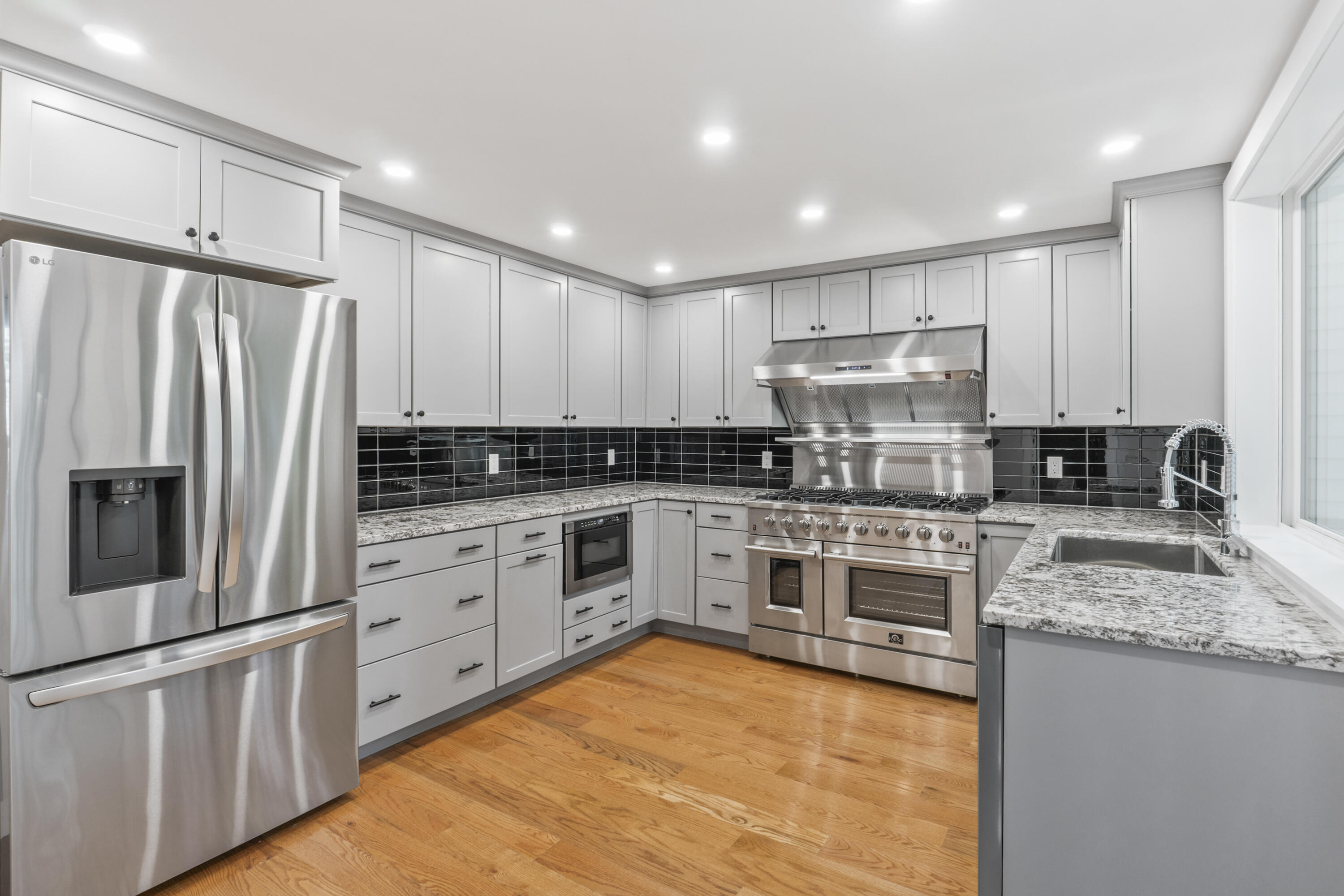 10 Charles Street Bath ME 04530