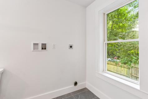 10 Charles Street Bath ME 04530