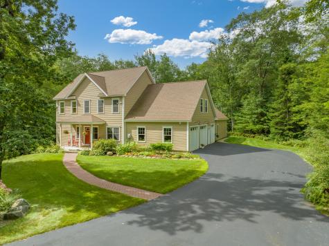 6 Olde Blackwood Way Falmouth ME 04105