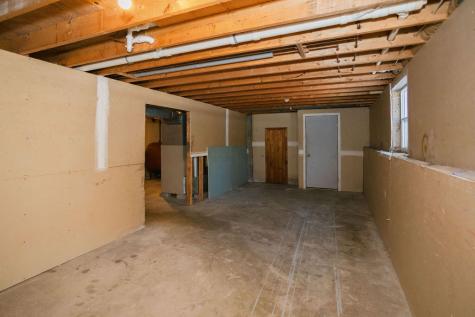 127 Meadow Lane Farmington ME 04938