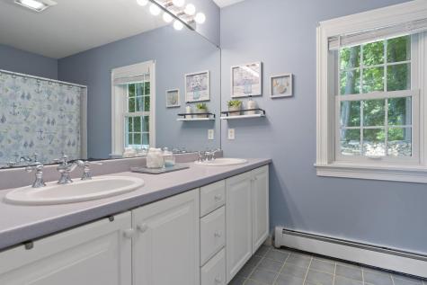 62 Darcy Road York ME 03909
