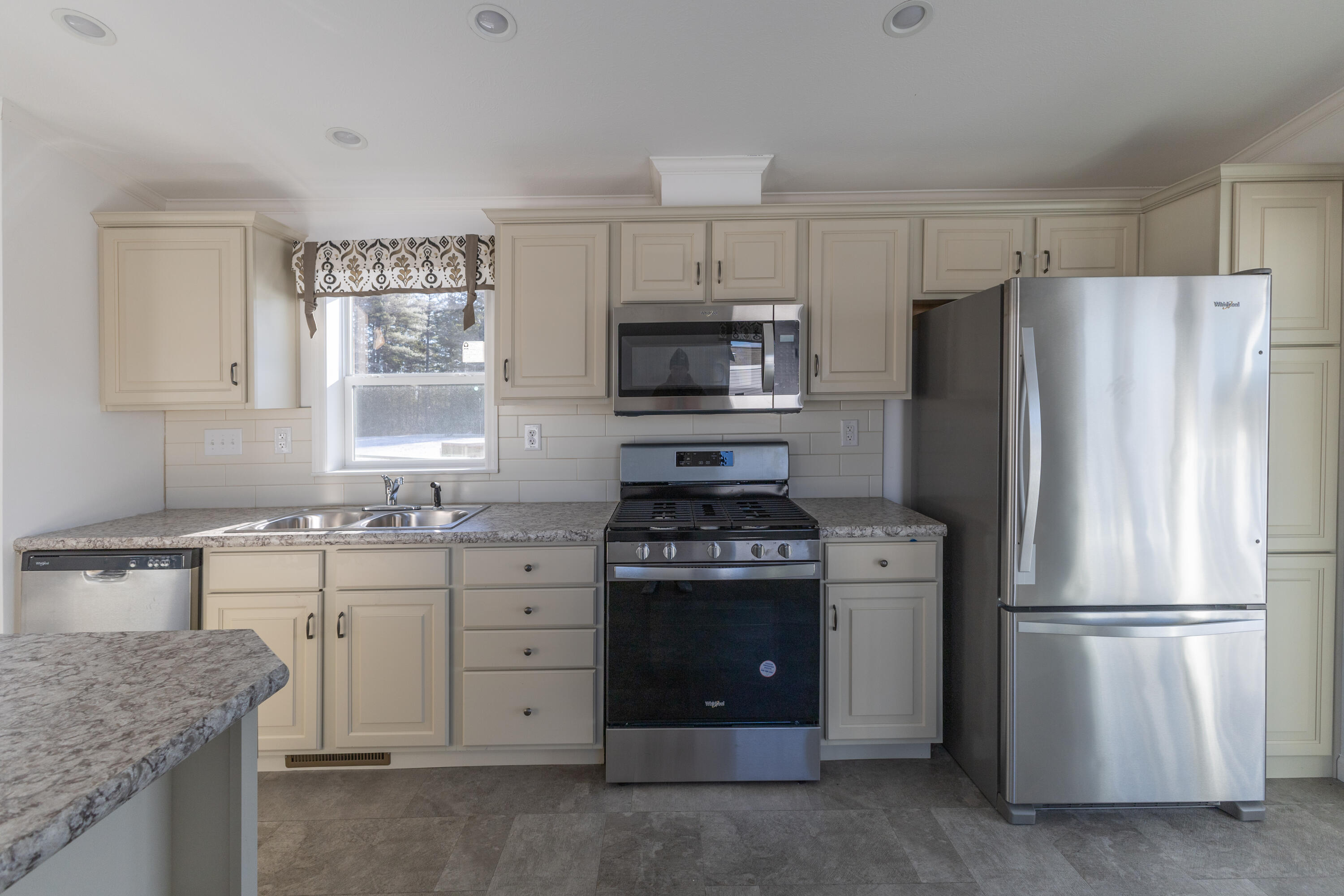 3 Goose Neck Road Hancock ME 04640