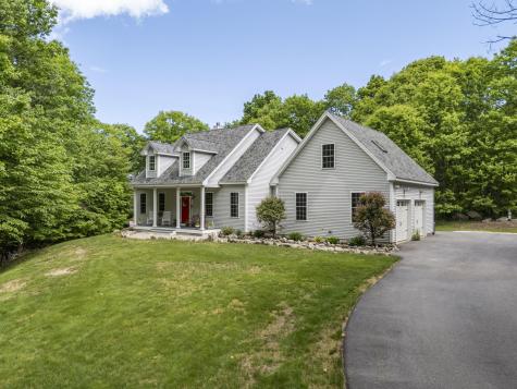 27 Rosewood Lane New Gloucester ME 04260