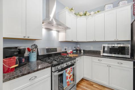 27 Rosewood Lane New Gloucester ME 04260