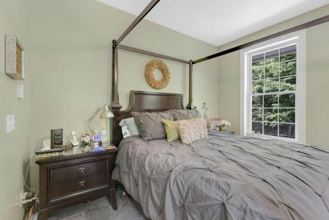 27 Rosewood Lane New Gloucester ME 04260