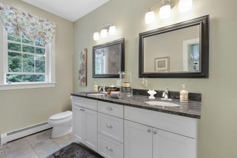 27 Rosewood Lane New Gloucester ME 04260