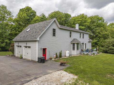 27 Rosewood Lane New Gloucester ME 04260