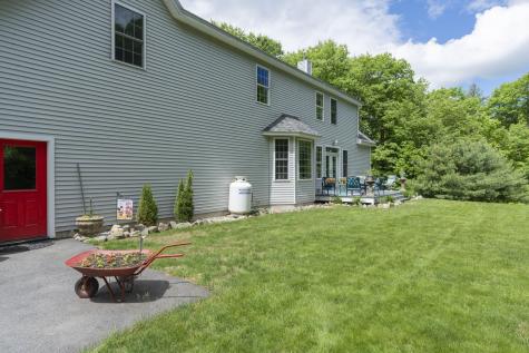 27 Rosewood Lane New Gloucester ME 04260