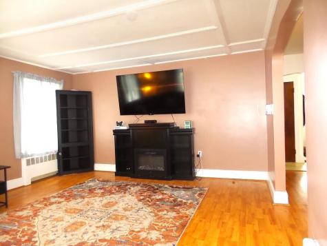 4 Hazelwood Avenue Waterville ME 04901