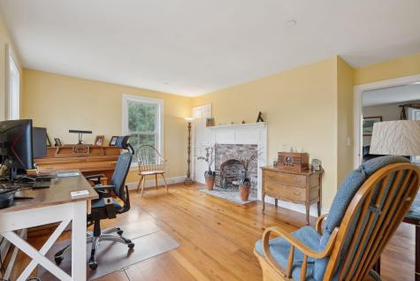 11 Mcquillians Hill Drive Gorham ME 04038