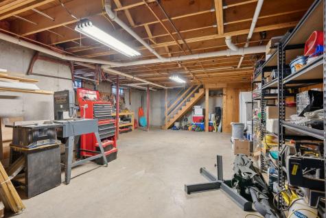 11 Mcquillians Hill Drive Gorham ME 04038