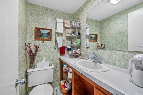 79 Oakland Street Waterville ME 04901