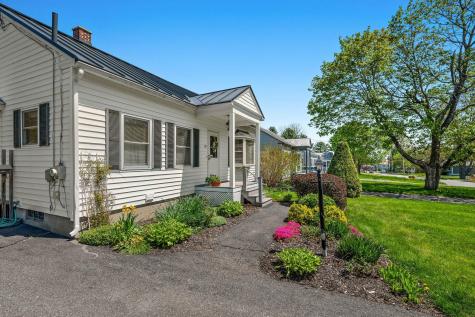 79 Oakland Street Waterville ME 04901