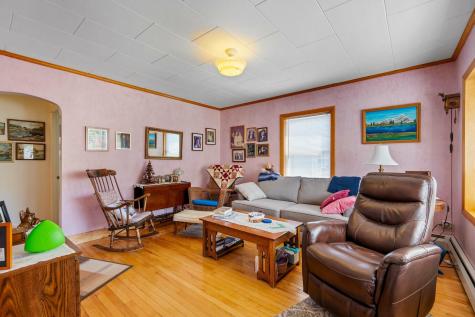 79 Oakland Street Waterville ME 04901