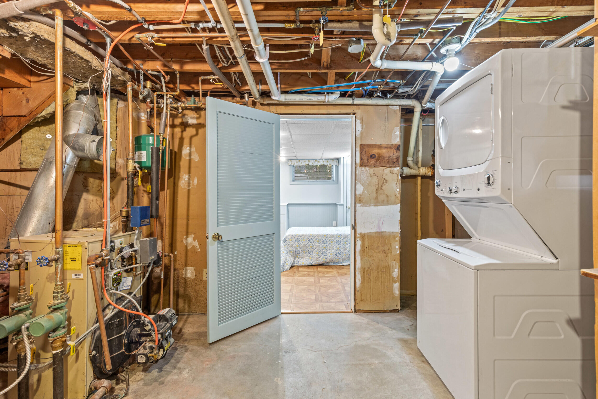 6 Gilman Road Standish ME 04084