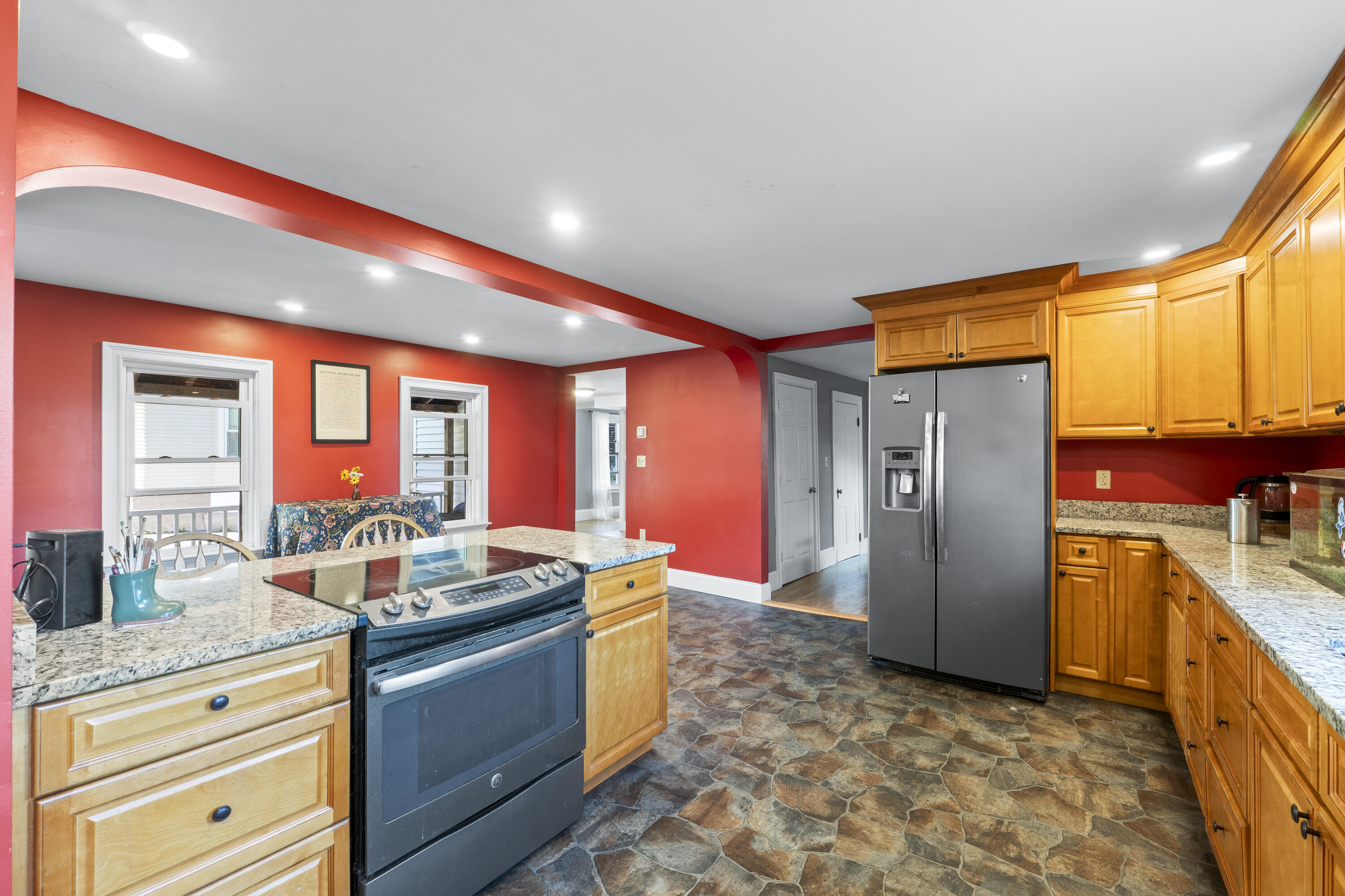 338 Ocean Street South Portland ME 04106