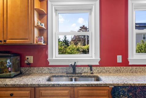 338 Ocean Street South Portland ME 04106