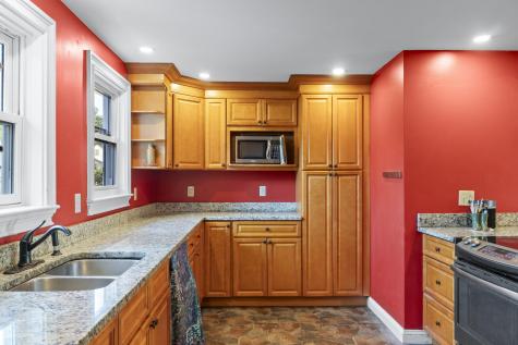 338 Ocean Street South Portland ME 04106