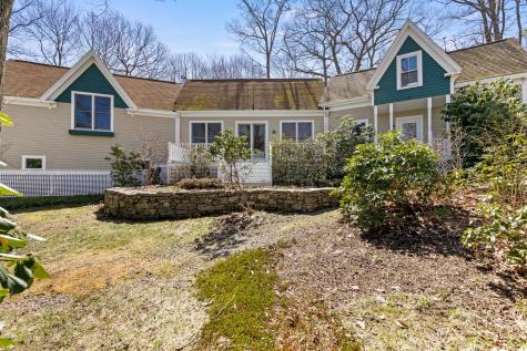 32 Oakland Avenue Yarmouth ME 04096
