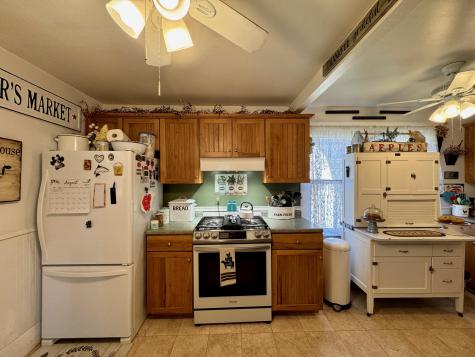 35 Meulendyk Avenue Brownville ME 04414