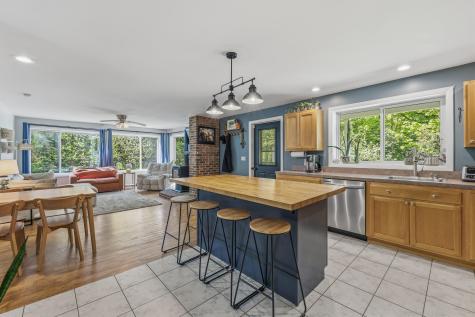 789 Brighton Hill Road Minot ME 04258