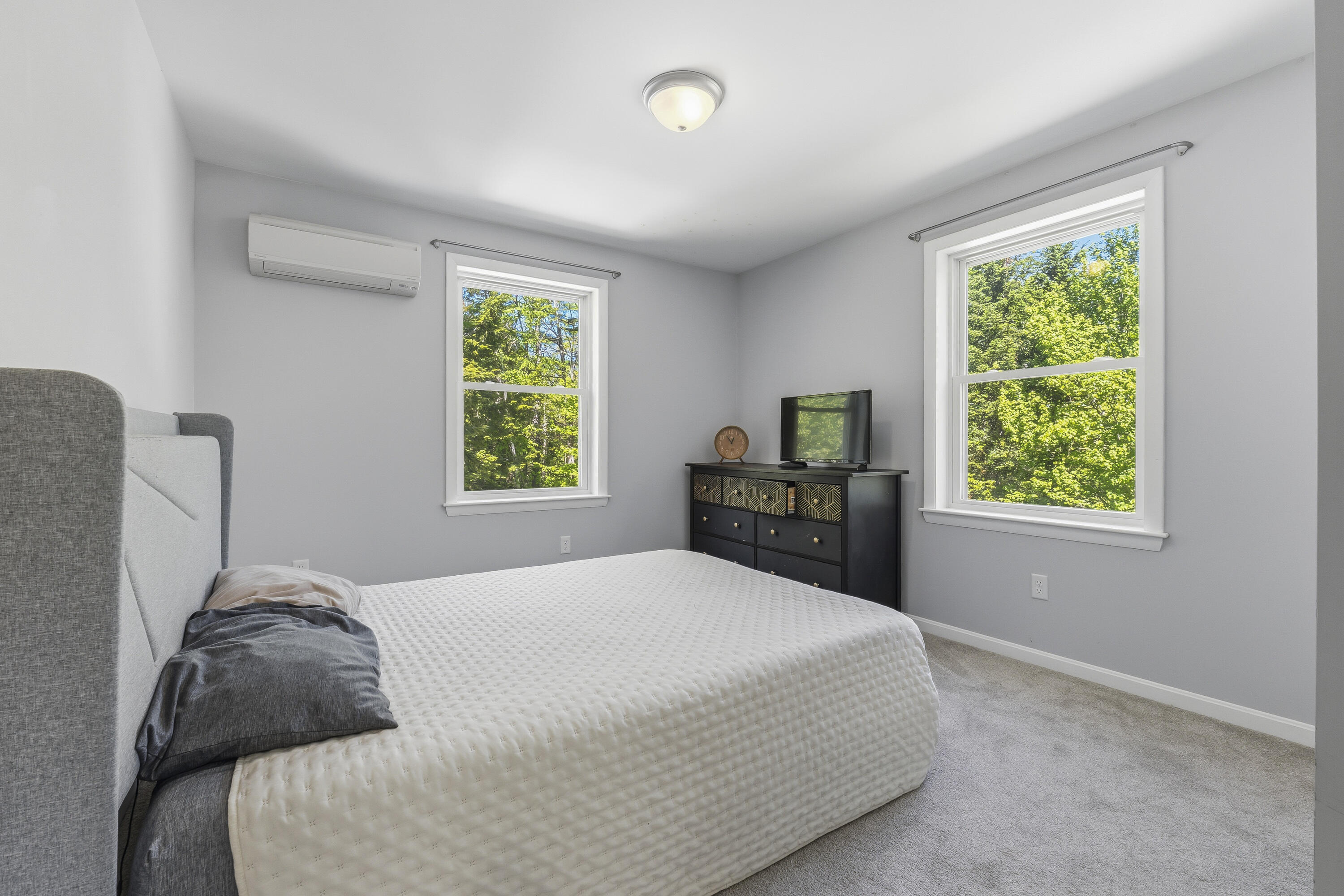 789 Brighton Hill Road Minot ME 04258
