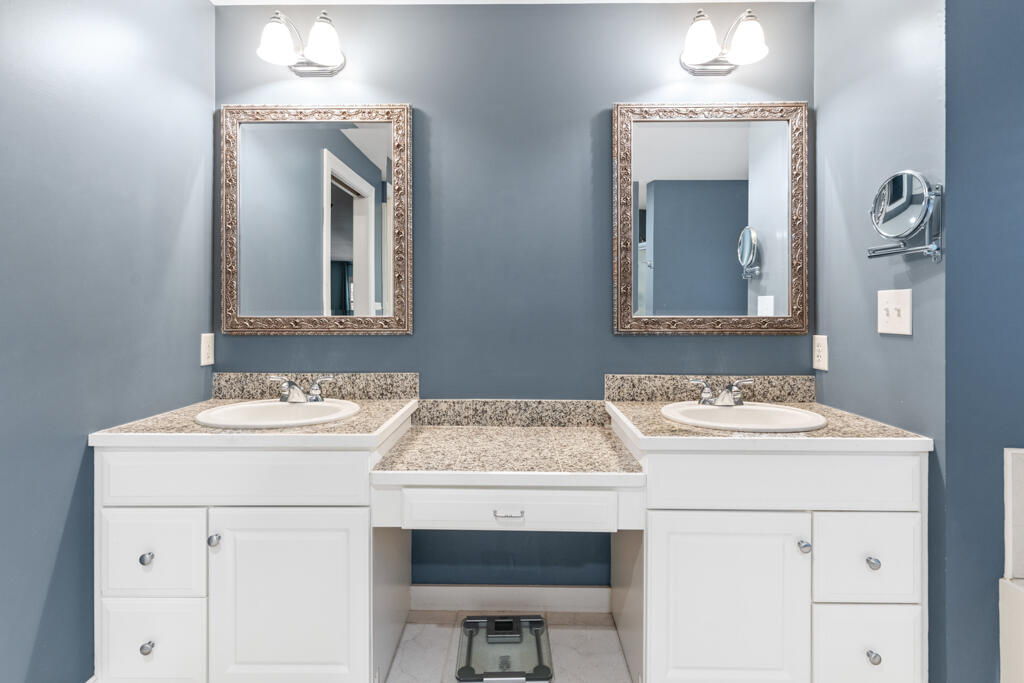 11 Fox Run Road Falmouth ME 04105