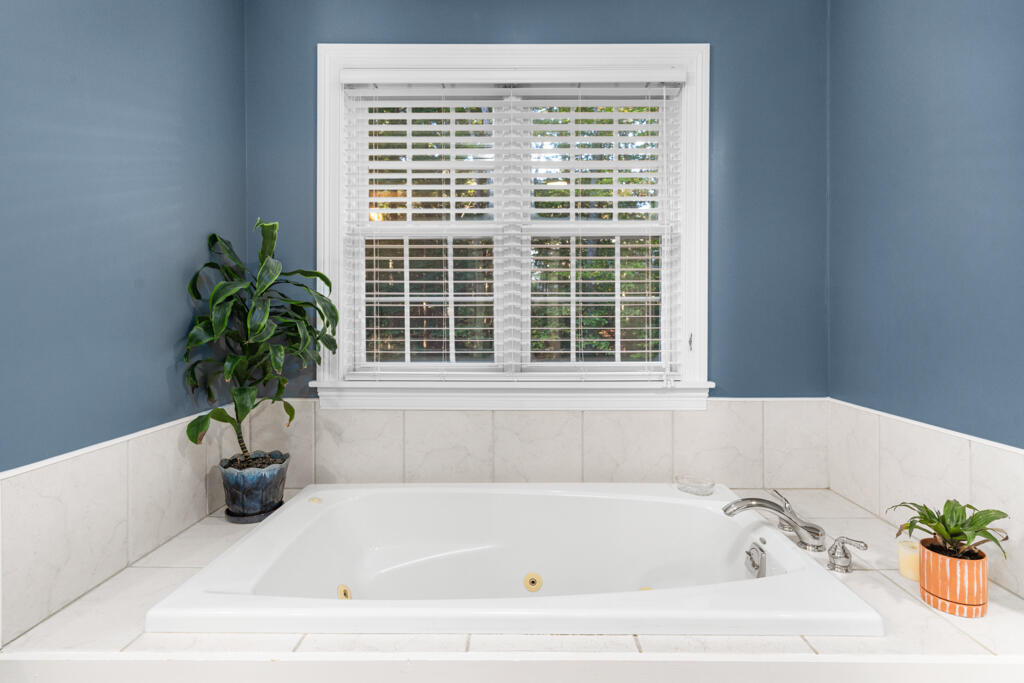 11 Fox Run Road Falmouth ME 04105