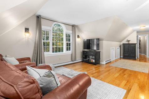 11 Fox Run Road Falmouth ME 04105