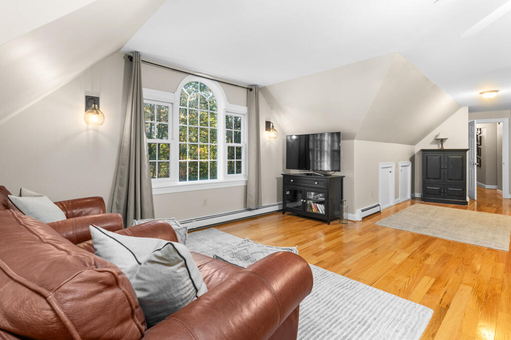 11 Fox Run Road Falmouth ME 04105