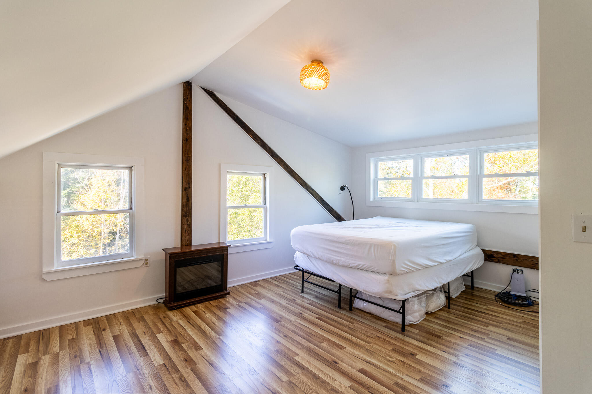 879 County Road Lubec ME 04652
