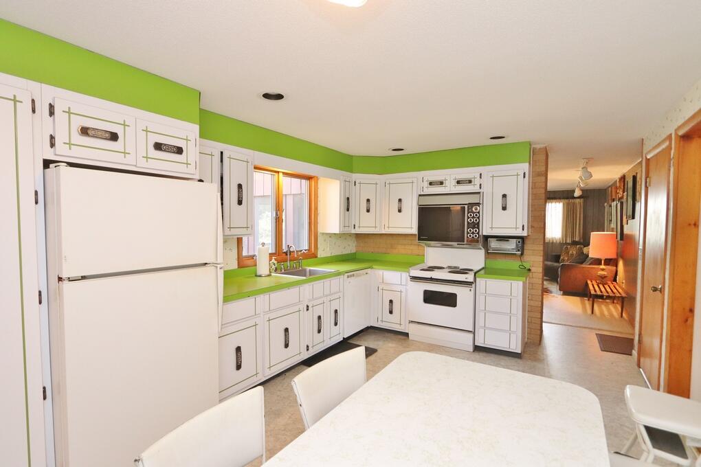 16 Hempstead Avenue Bangor ME 04401