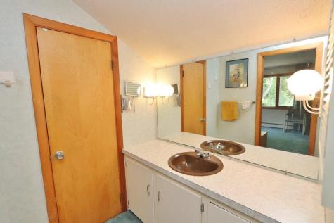 16 Hempstead Avenue Bangor ME 04401