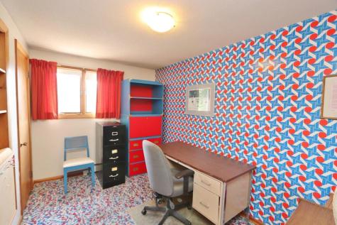 16 Hempstead Avenue Bangor ME 04401