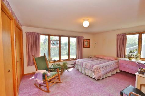 16 Hempstead Avenue Bangor ME 04401