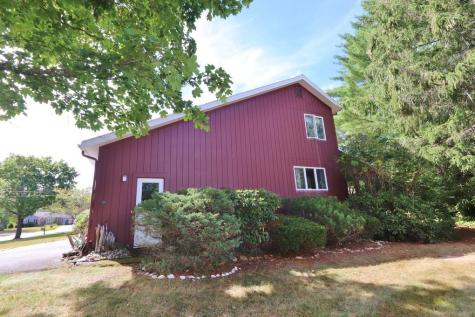 16 Hempstead Avenue Bangor ME 04401