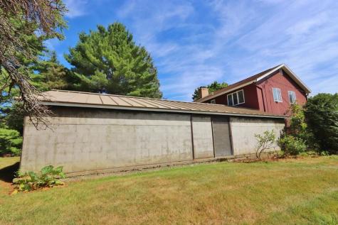 16 Hempstead Avenue Bangor ME 04401