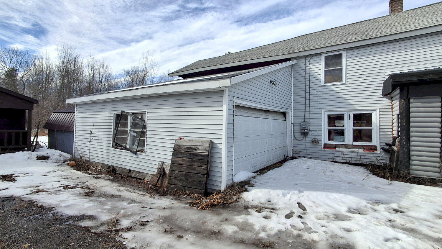 46 River Road Howland ME 04448