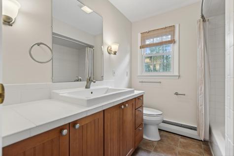 556 Mere Point Road Brunswick ME 04011