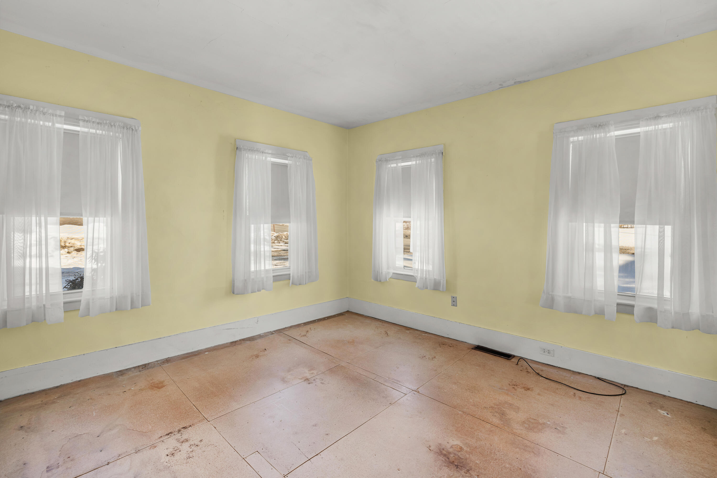 12 Middle Road Woolwich ME 04579