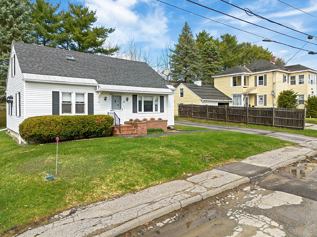 7 Collette Street Waterville ME 04901